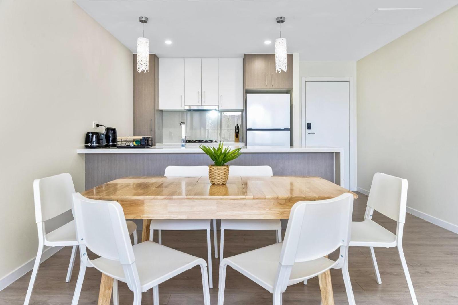 2br Near Airpot Bay With Parking Apartamento Sidney