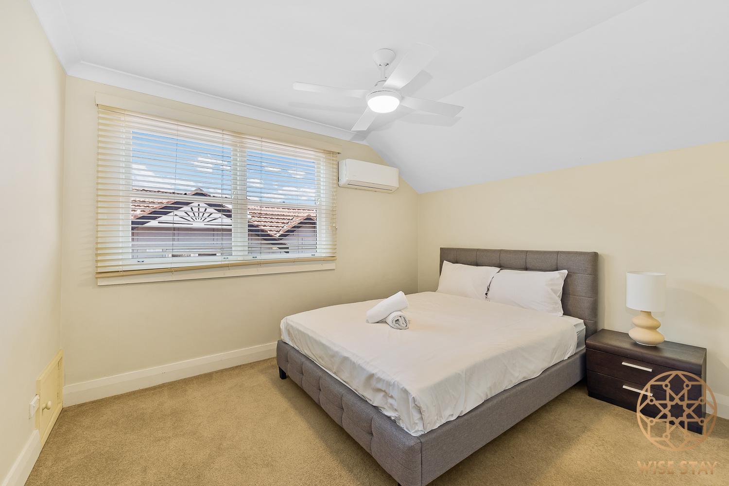 Ferienhaus Greenwich Luxury Near Wharftraincbd Steps To Sea *