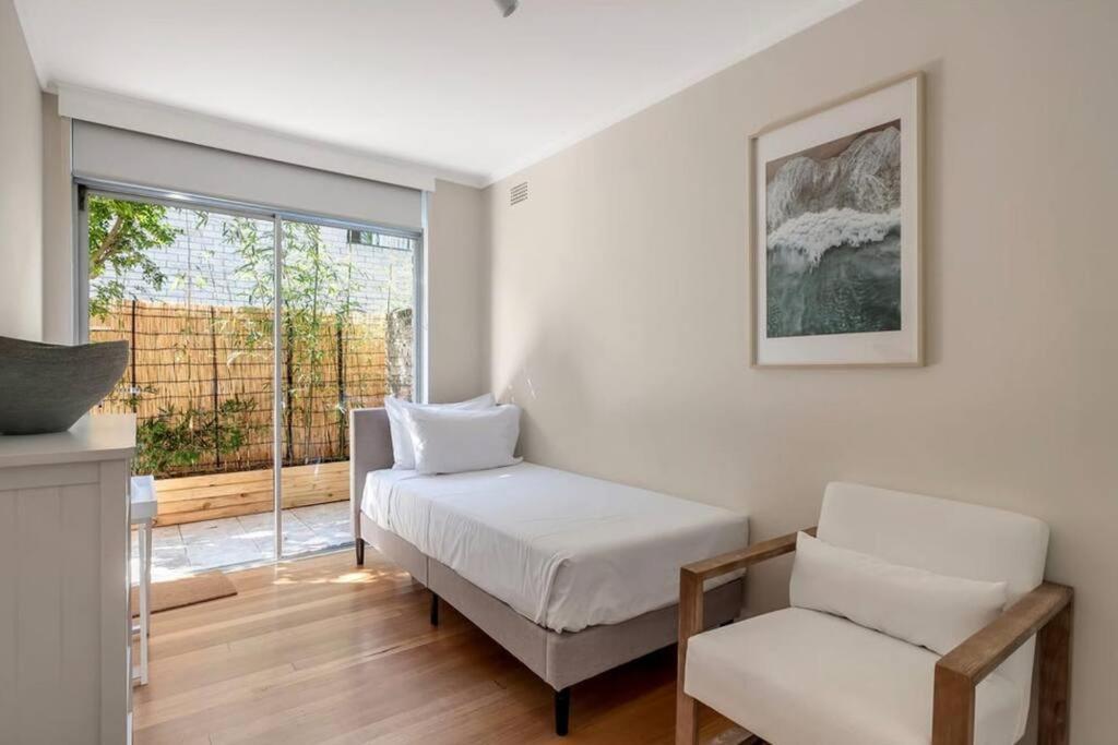 Luxe-coastal Balmoral Townhouse Holiday home Sydney
