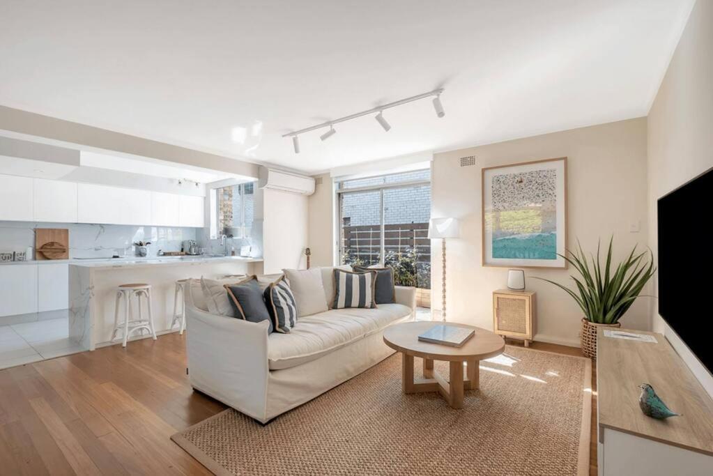 Holiday home Luxe-coastal Balmoral Townhouse