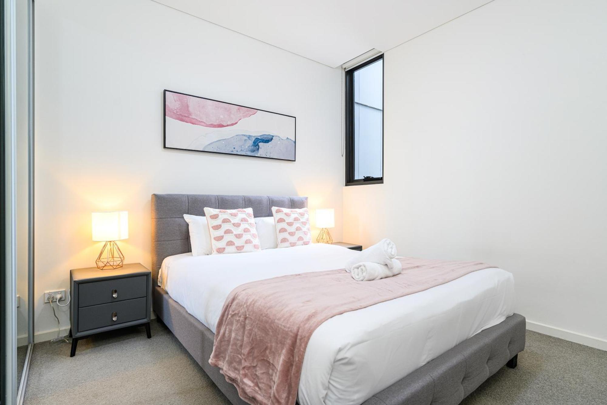 Wentworth Point Modern 2br With Large Belcony