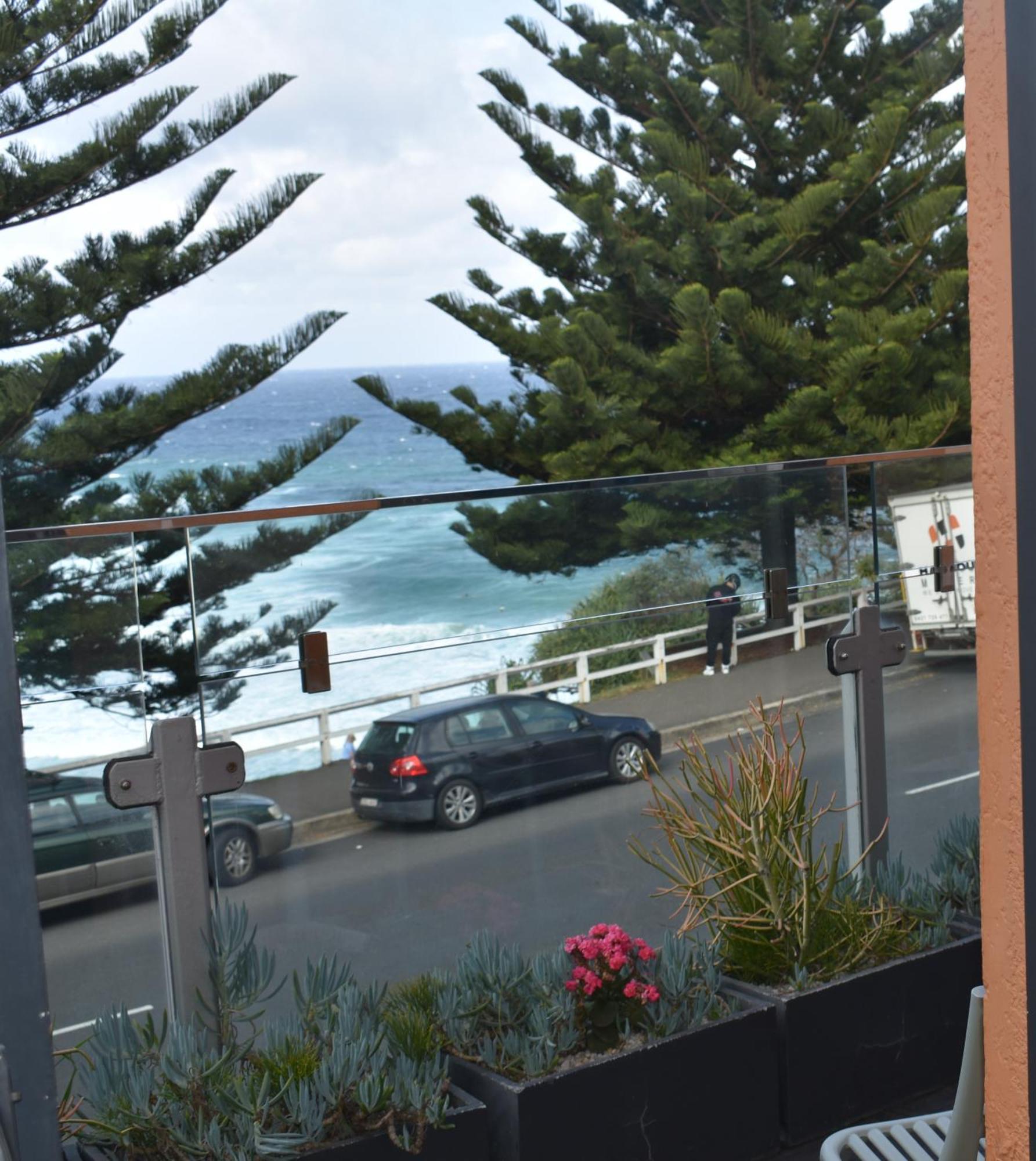Bondi 38 Serviced 4*