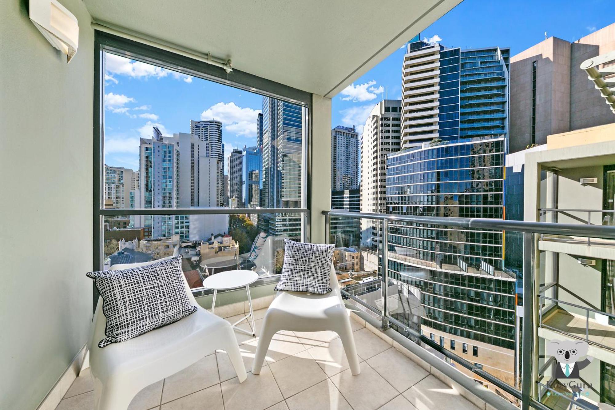 Apartment Bright 2-bedroom With Views