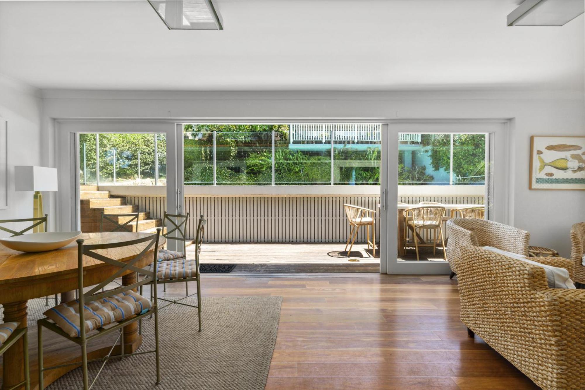 Poolside - Close To Taronga Zoo & Luna Park Holiday home Sydney