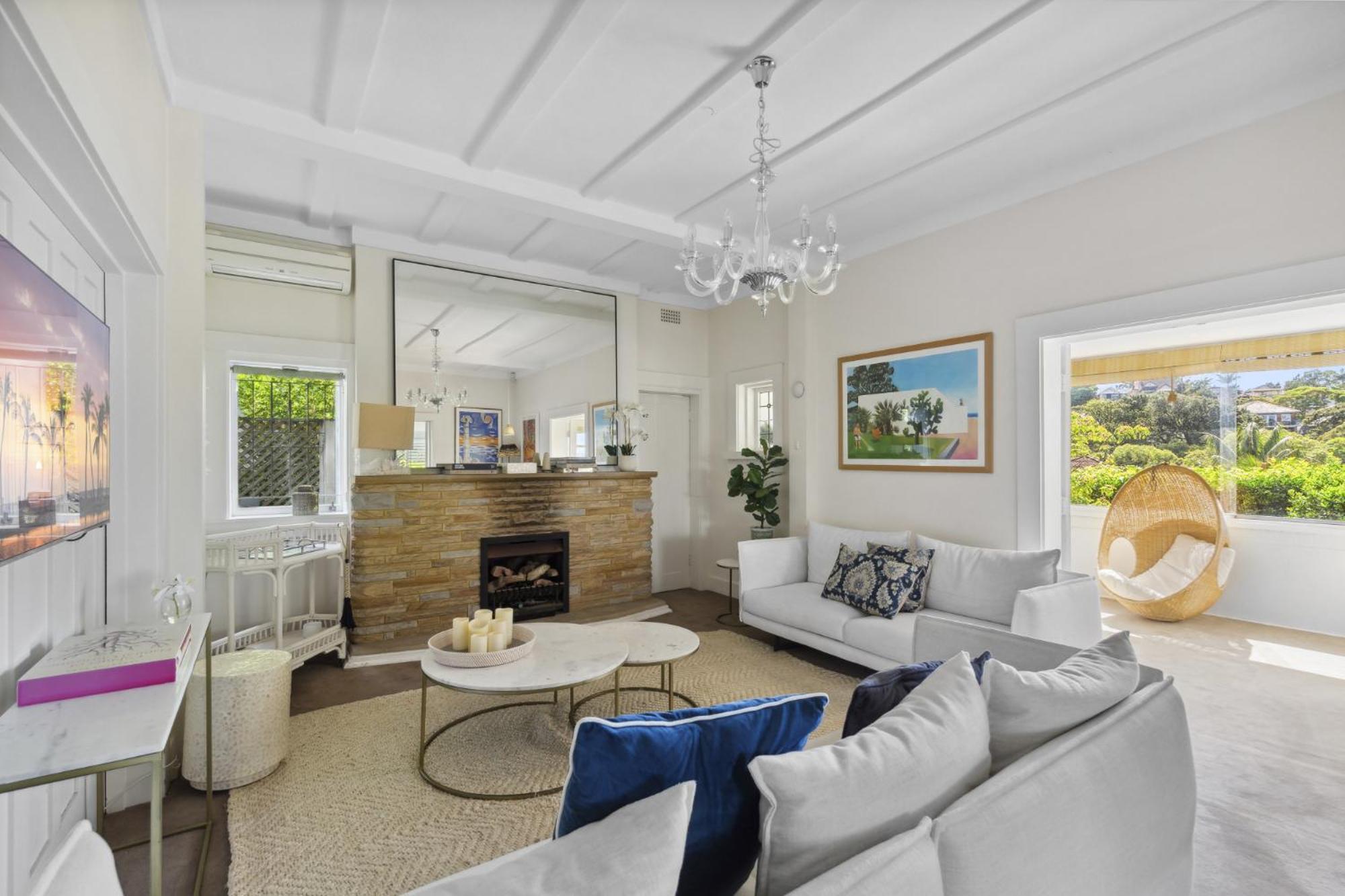 Poolside - Close To Taronga Zoo & Luna Park