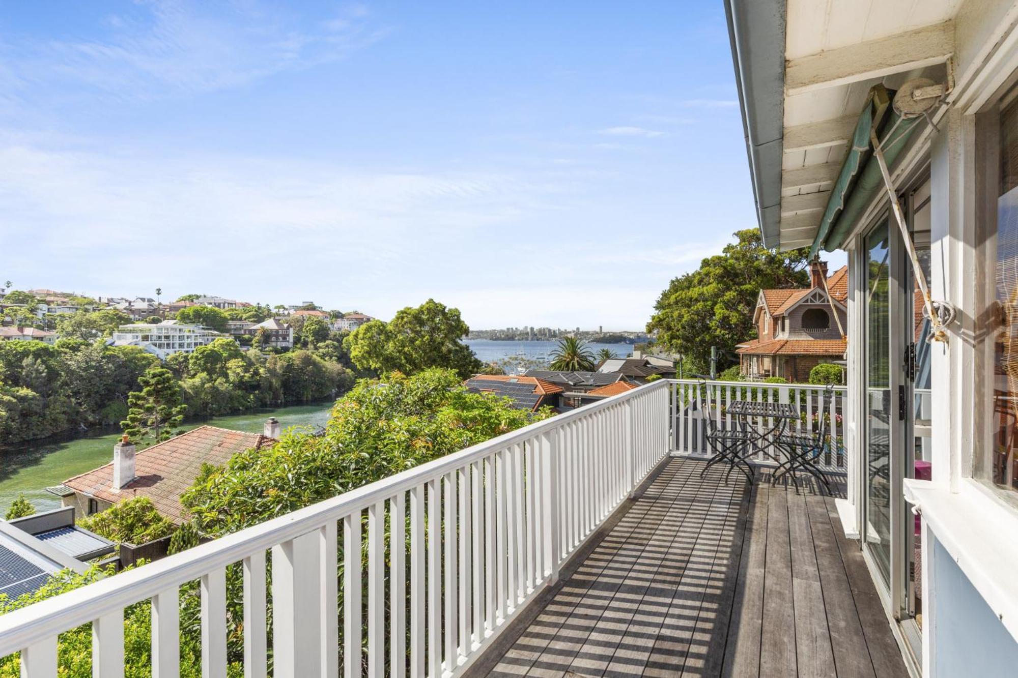 Poolside - Close To Taronga Zoo & Luna Park *
