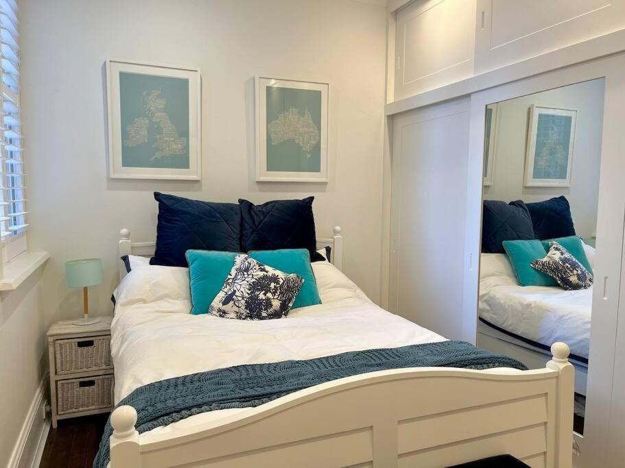 Coogee Beachside Bliss-art Deco Haven- Ocean Views