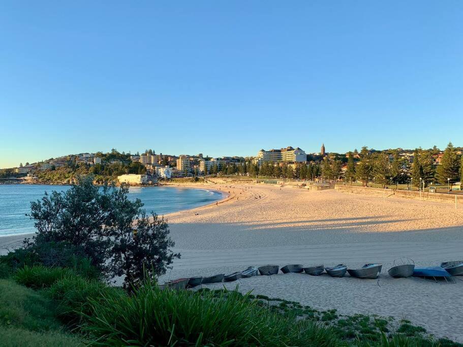 Apartment Coogee Beachside Bliss-art Deco Haven- Ocean Views Sydney