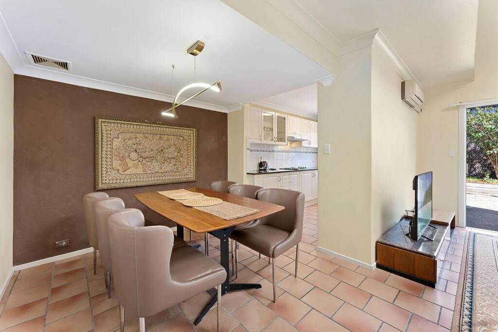 Cozy 2br House In Neutral Bay, Cremorne Holiday home *