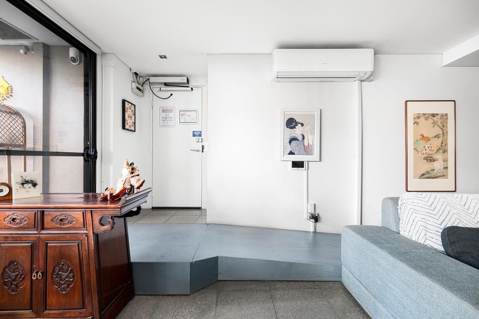 Groundfloor Surry Hills Retreat With Cinema Apartment Sydney