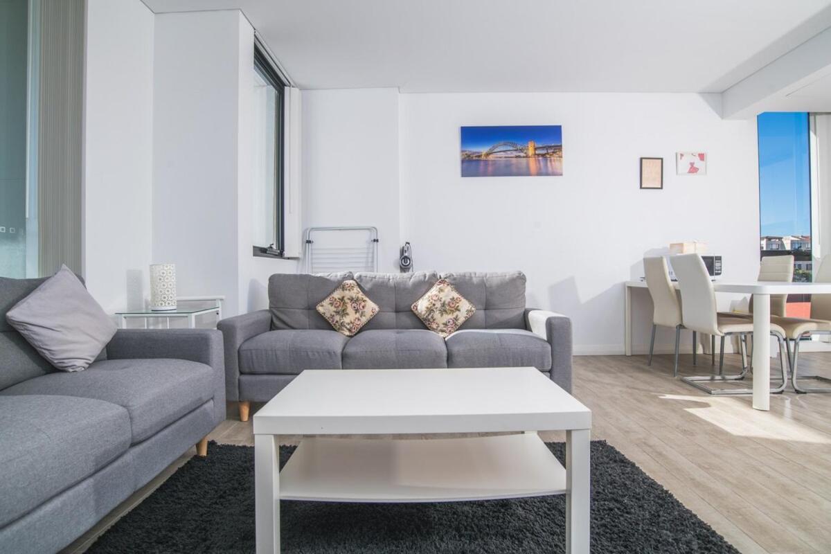 Ultimate Rosebery Convenience - Parking Available Apartamento