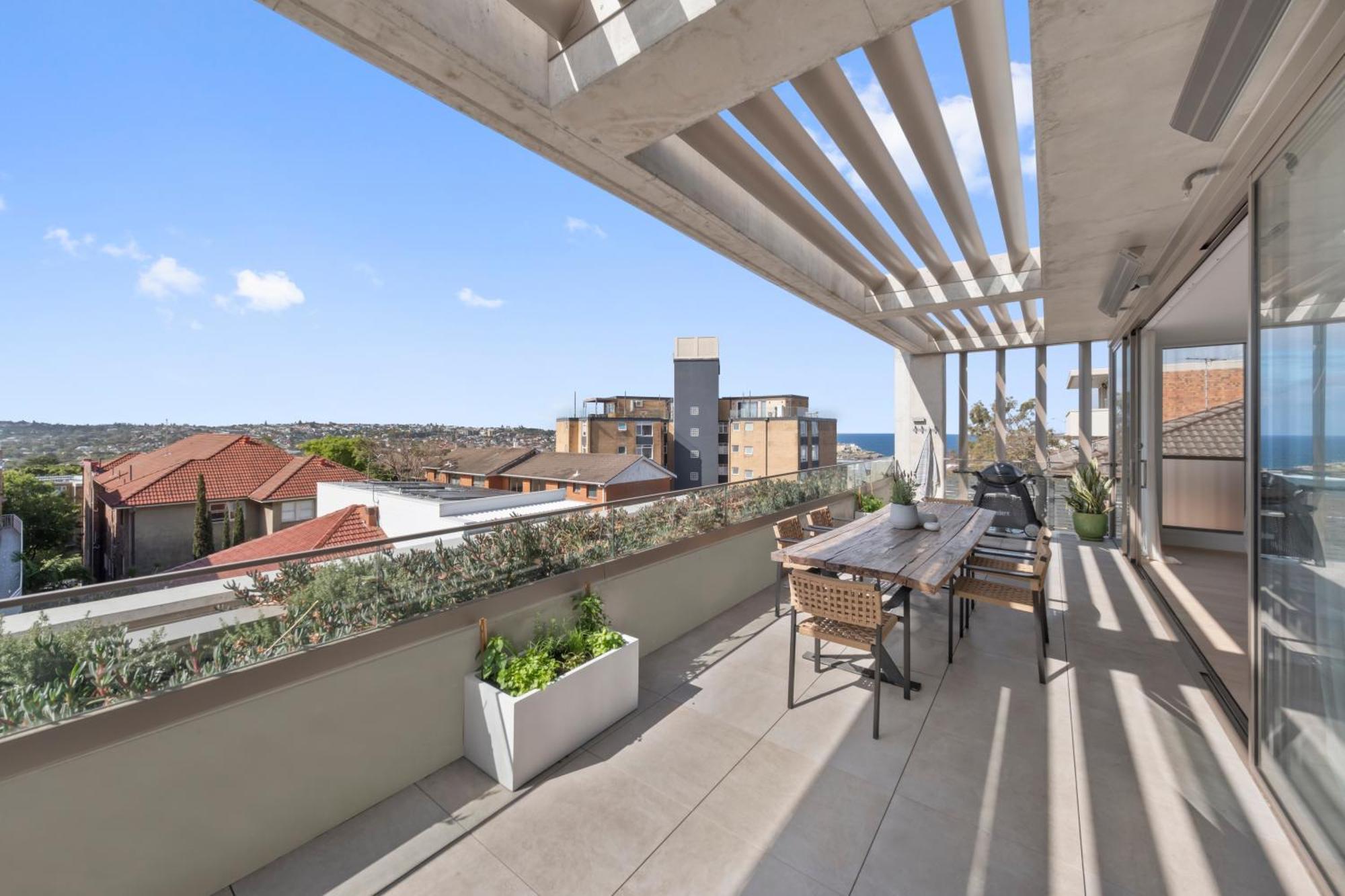 Apartment Oceanview Luxe Escape In Bondi With Parking Sydney