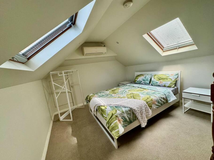 House 3 Bedrooms 2 Baths 2 Parkings In Mosman * Sidney