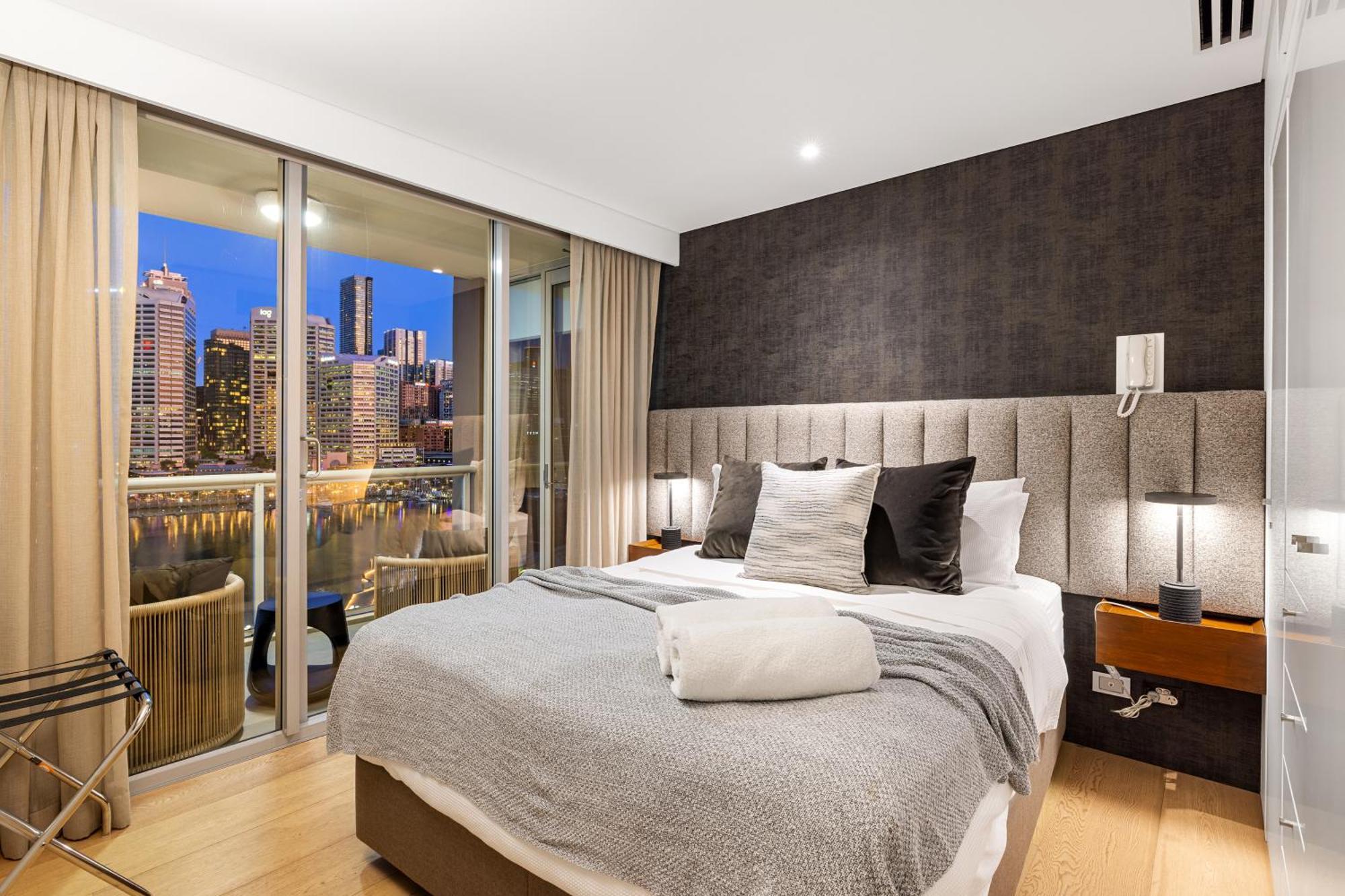 3 Bedroom Darling Harbour Apartment Sydney