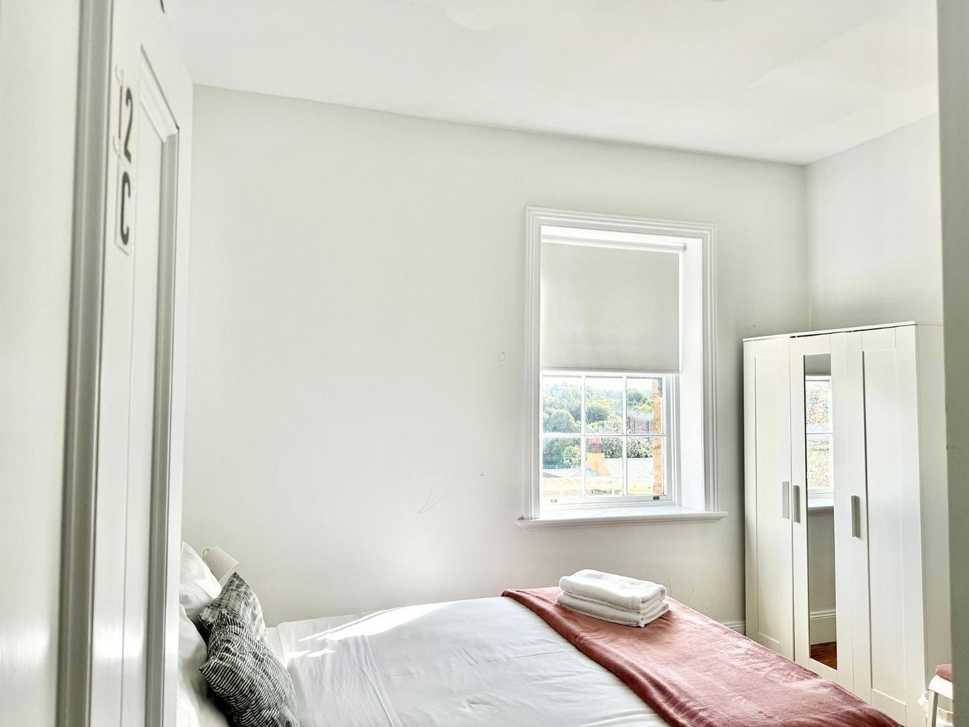 Millers Point Waterview *