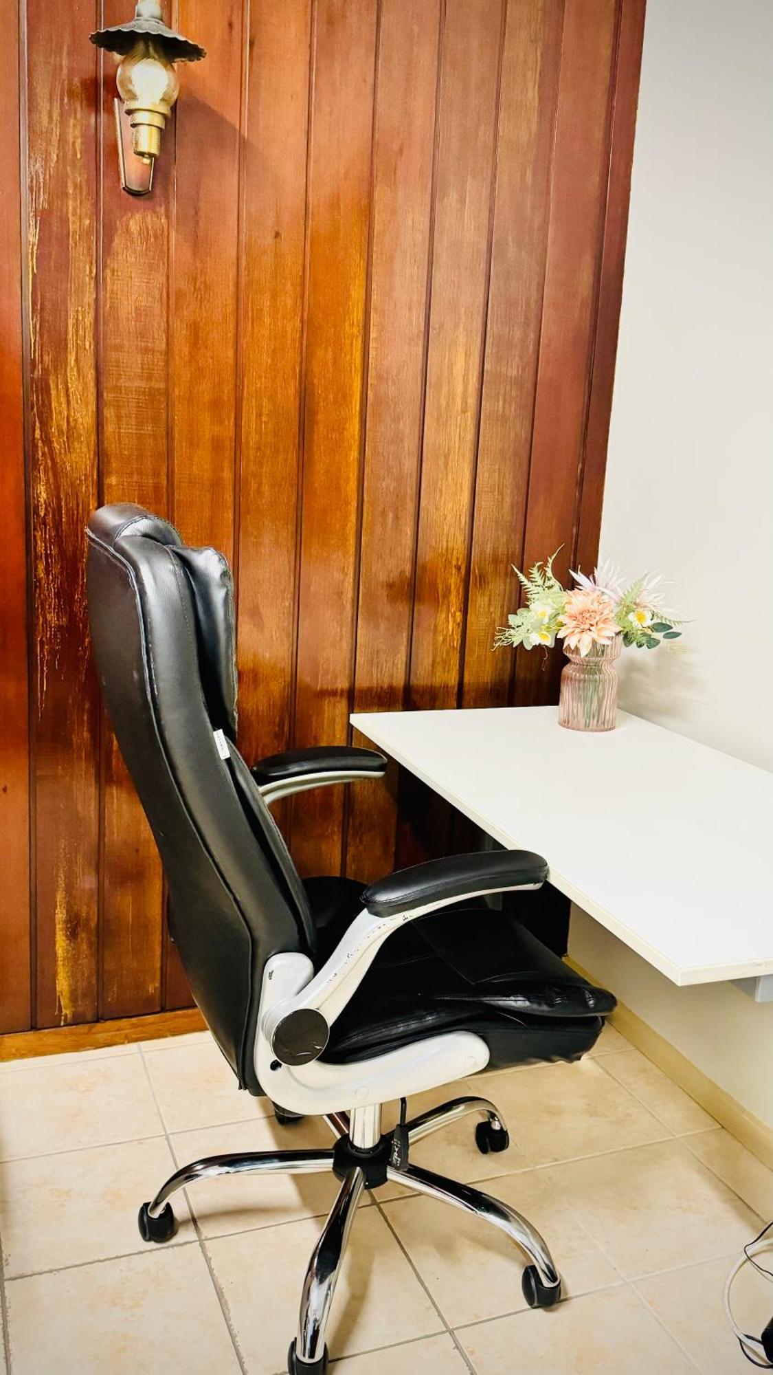 3br House With Swimming Pool In Ferienhaus Sydney