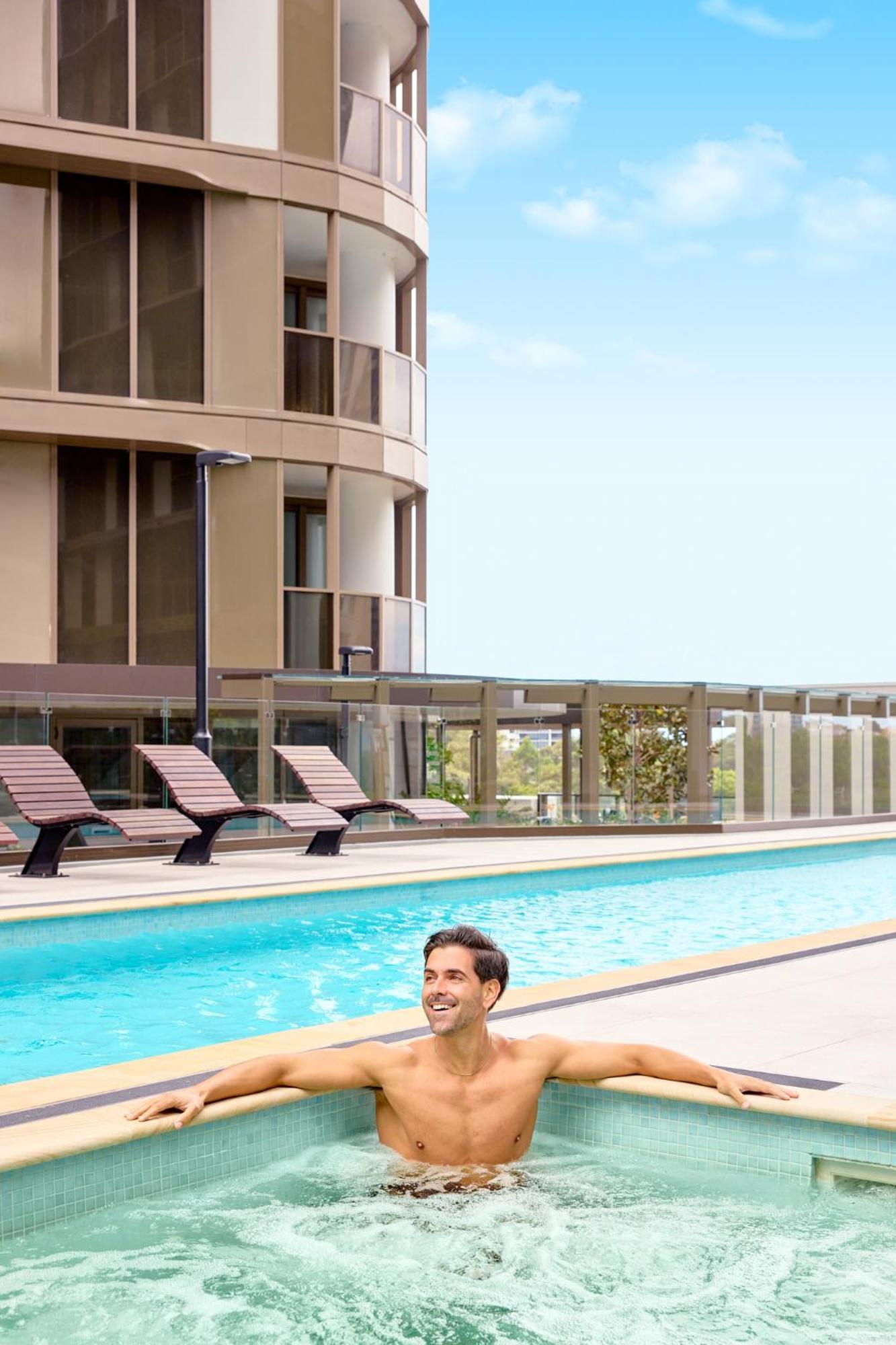 Hotel Meriton George Street, Parramatta 4*