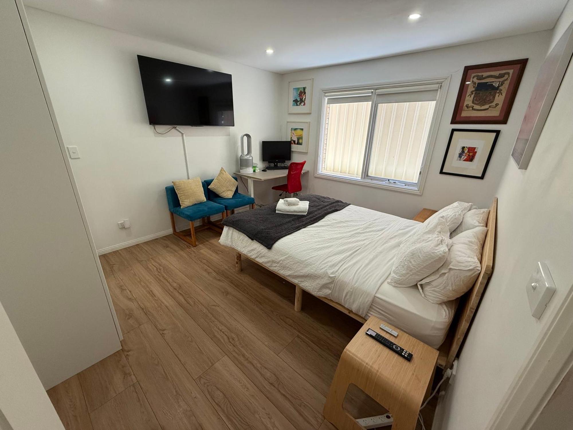 Private 1 Bedroom Near And Shops Sydney
