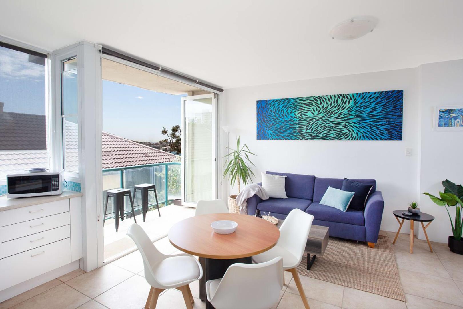Sea Views Bondi Apartment *