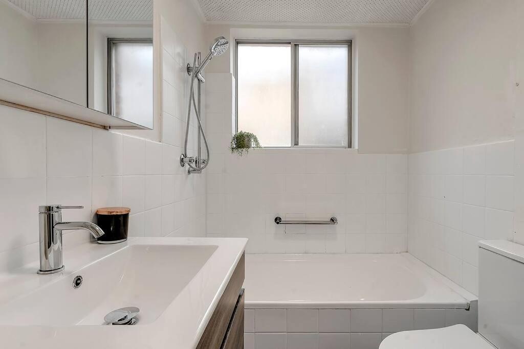 The 2 Bedroom Hurstville Haven Apartment