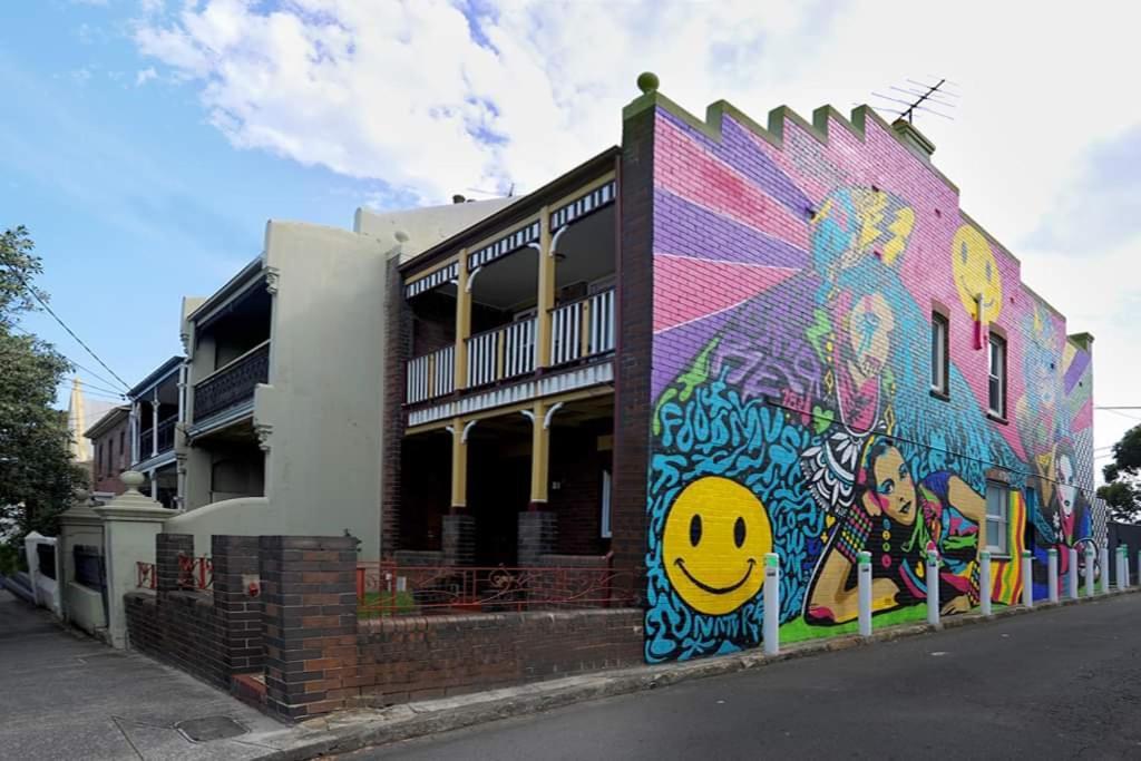 Newtown Vibes With Pool & Parking * Sydney