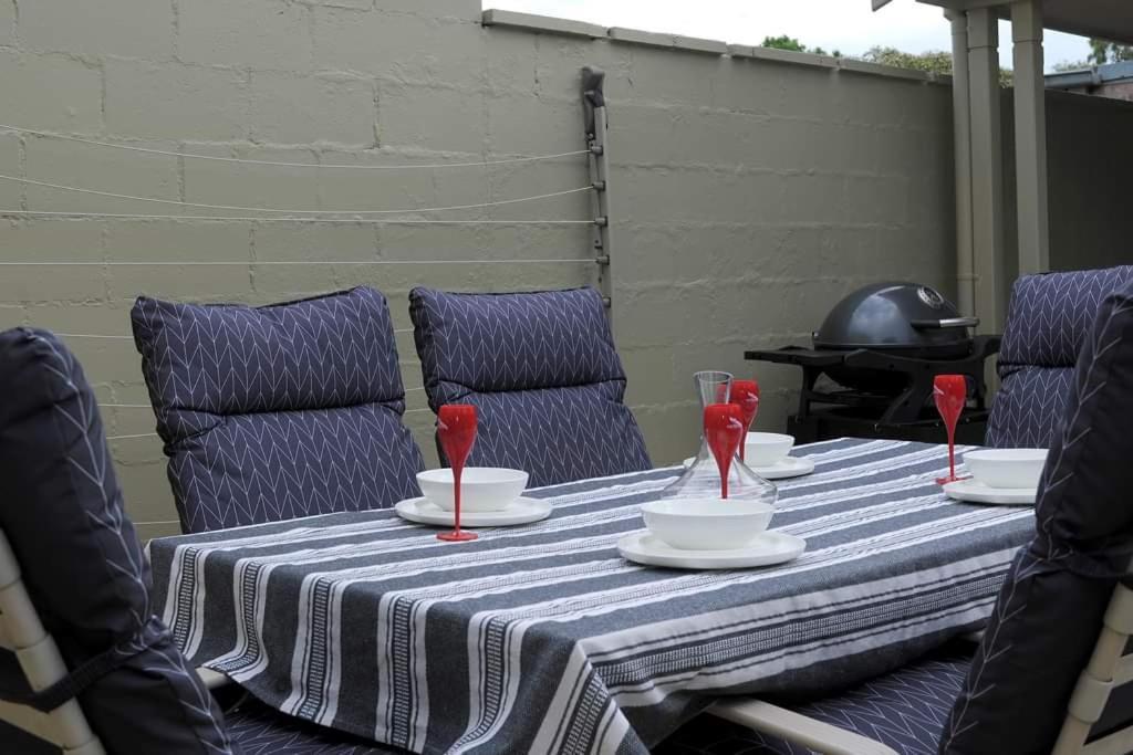 Newtown Vibes With Pool & Parking Sydney