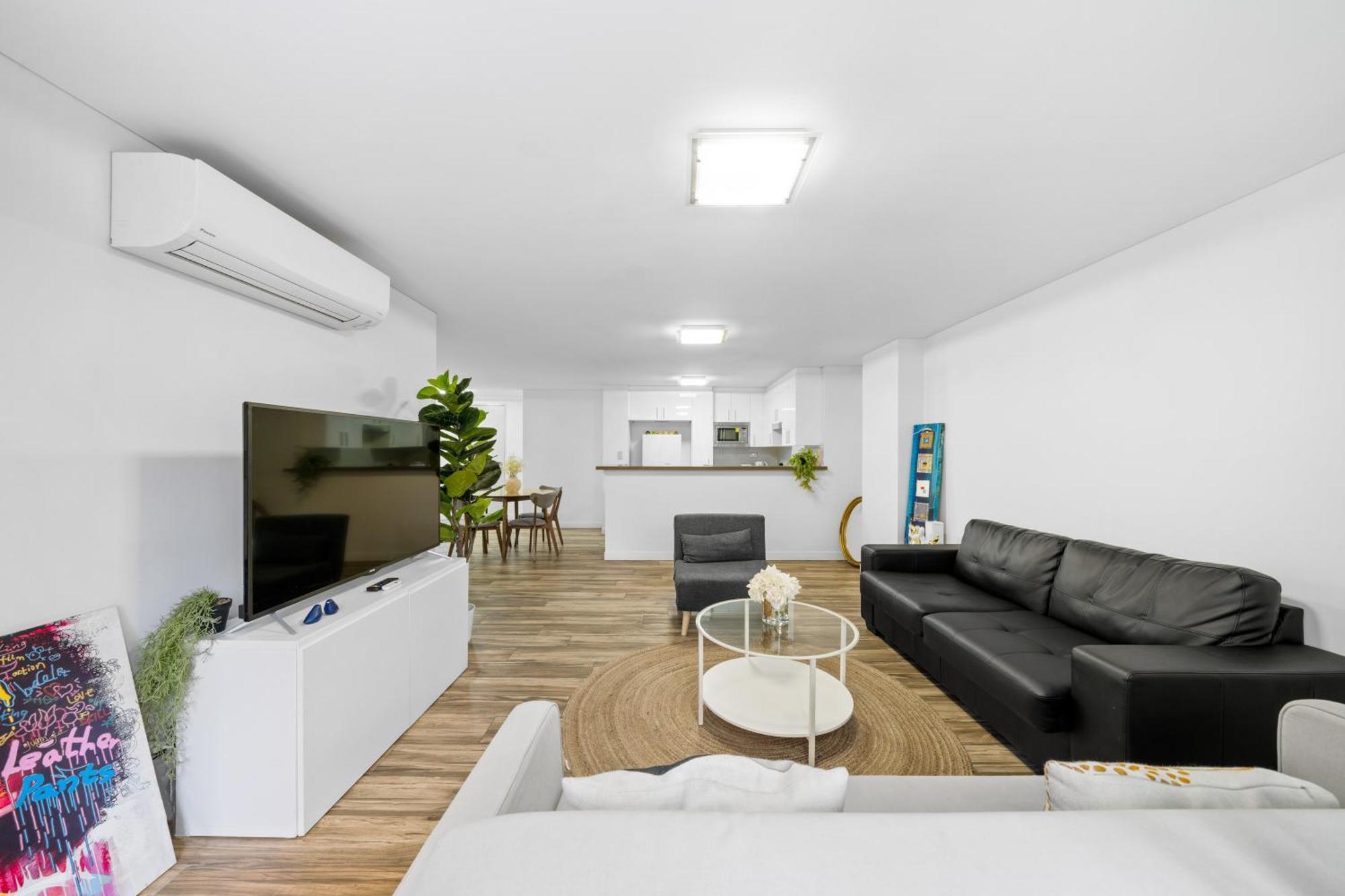 Apartment Delicated 3br With Parking & Darling Harbour-10mins Walk *