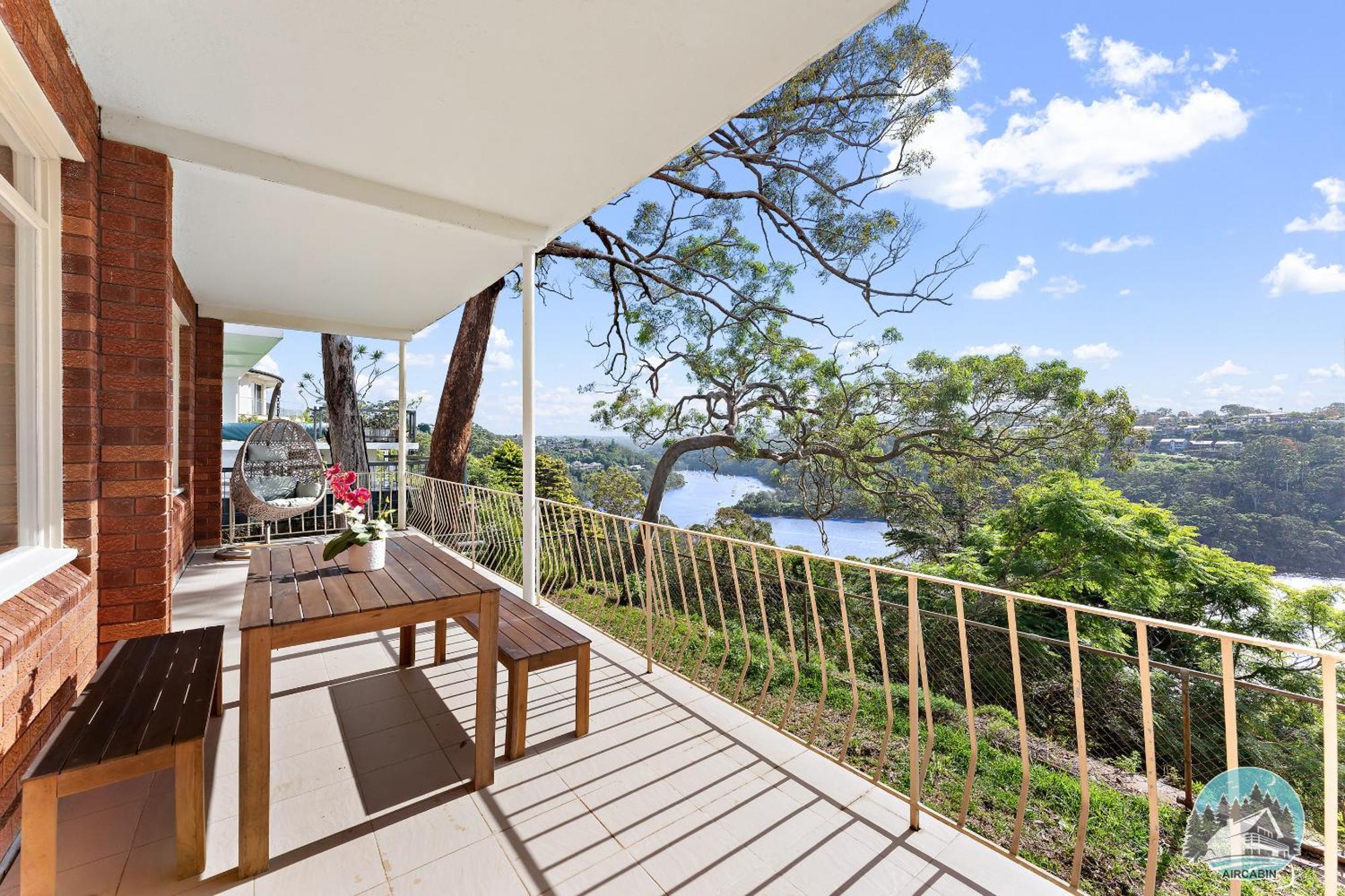 Spacious 4-bed Water Views In Castle Cove Ferienhaus *