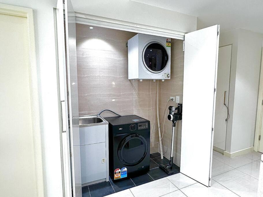 Apartment Cosy 2-bedroom Apartment, Homebush Nsw 2140 *