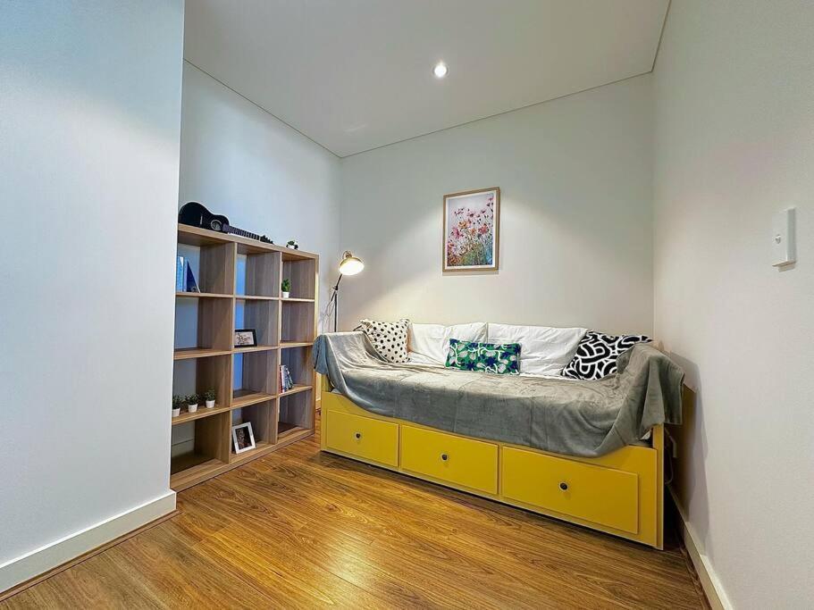 Apartment Cosy 2-bedroom Apartment, Homebush Nsw 2140 *
