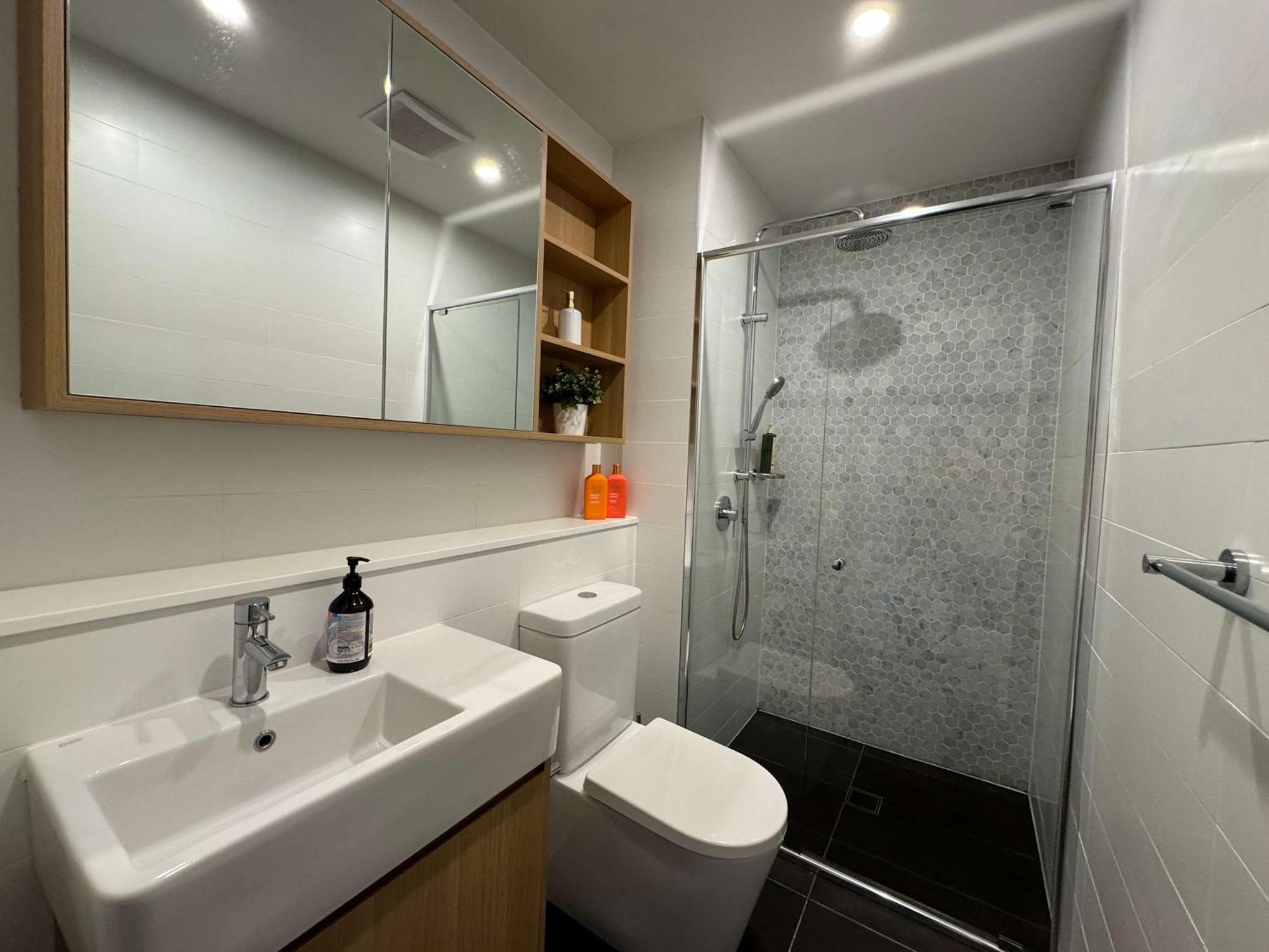 Chic Gladesville Apartment *