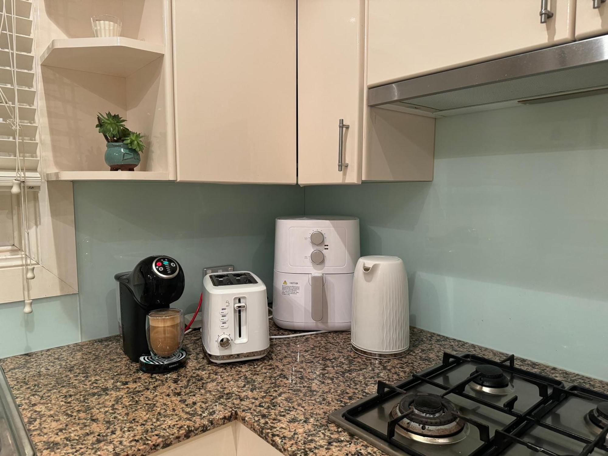 House 3 Bedrooms 2 Baths 2 Parkings In Mosman