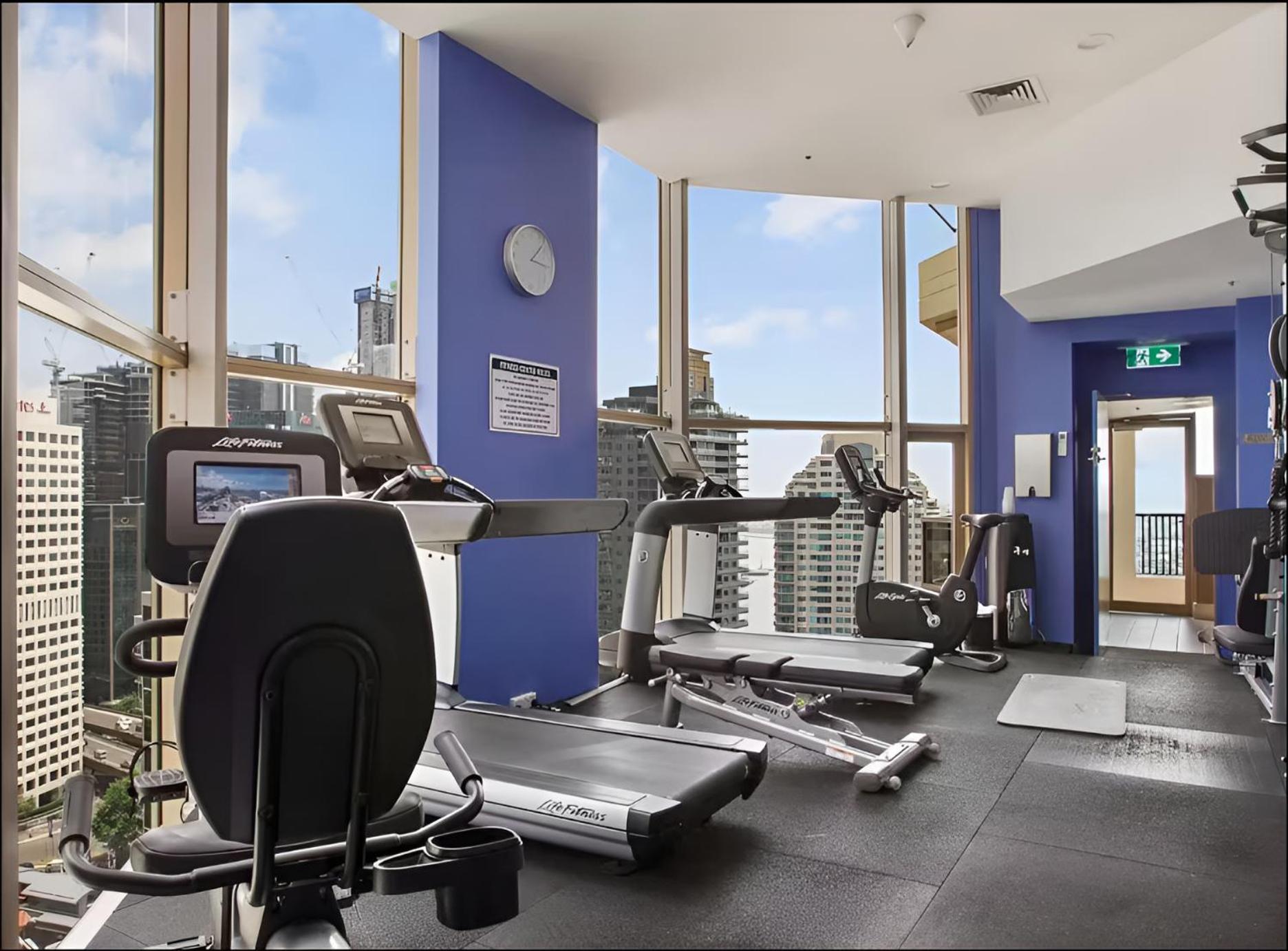 With Pool, Sauna & Gym! *