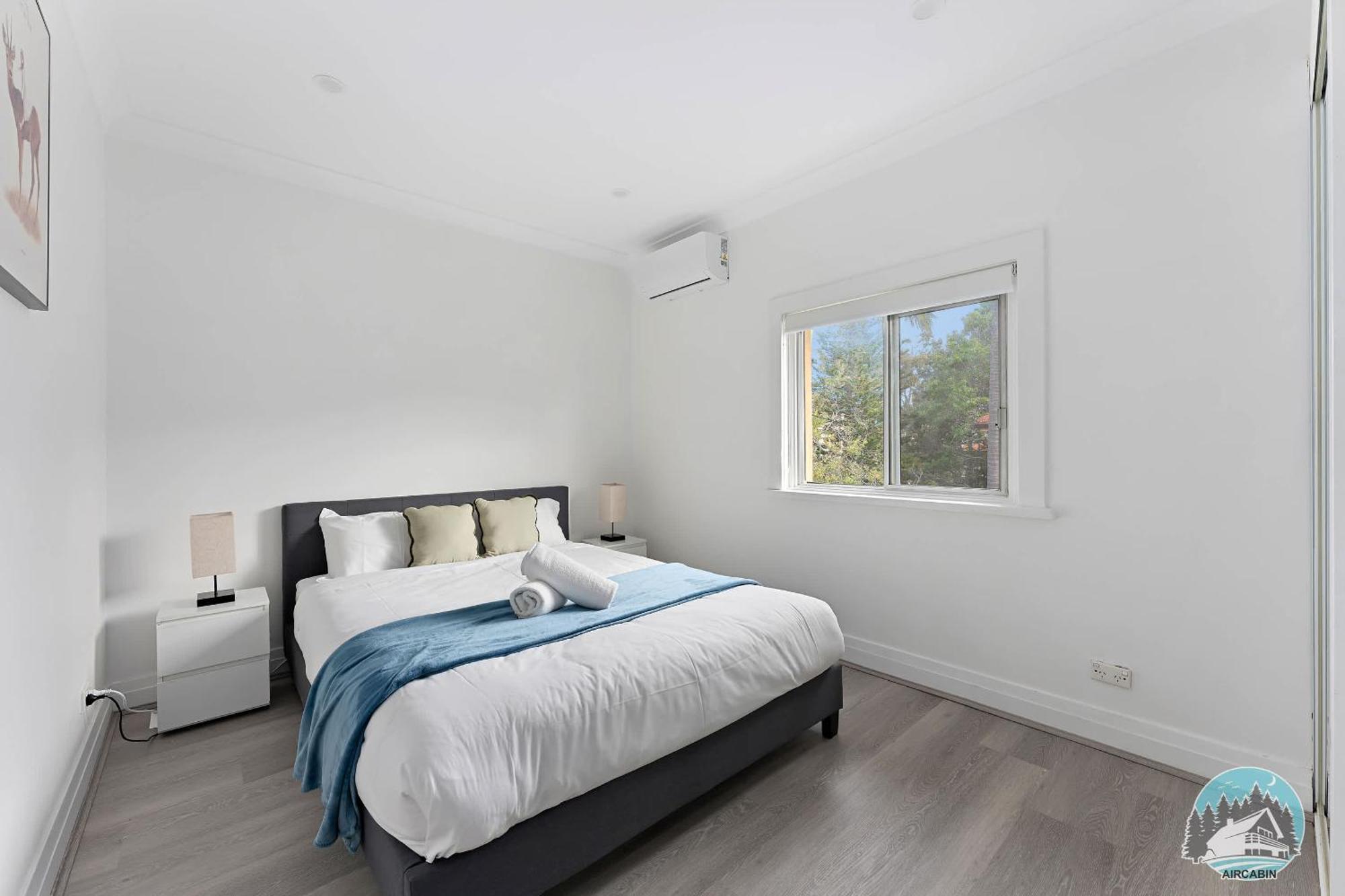Stylish 4-bed Loft In Manly Walk To & Ferry Sydney