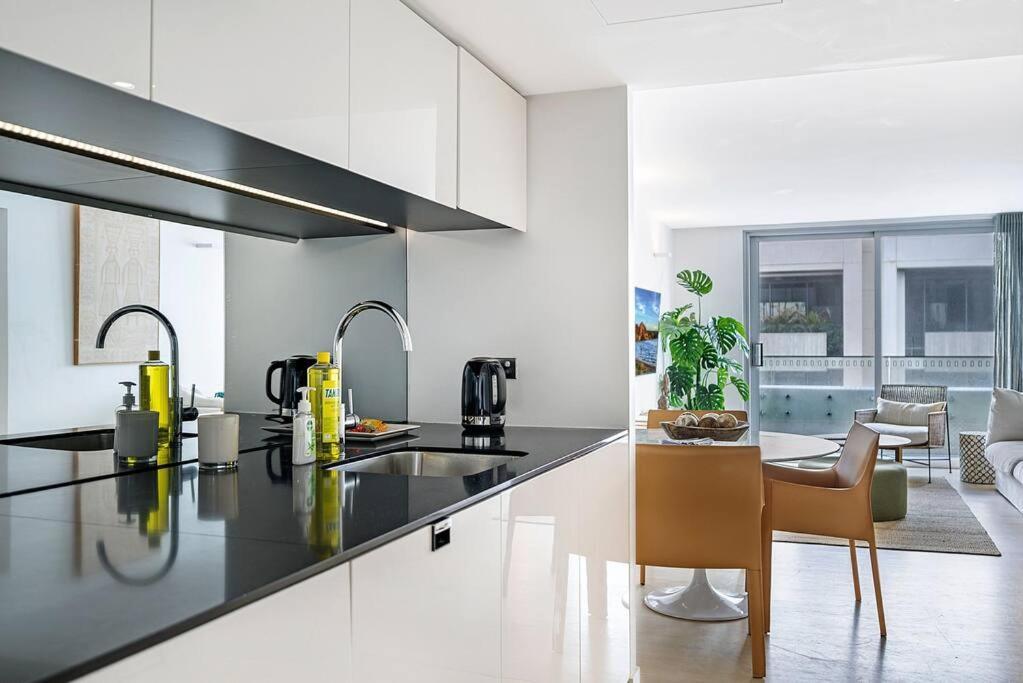 Front Urban 2 Bedrooms Sydney