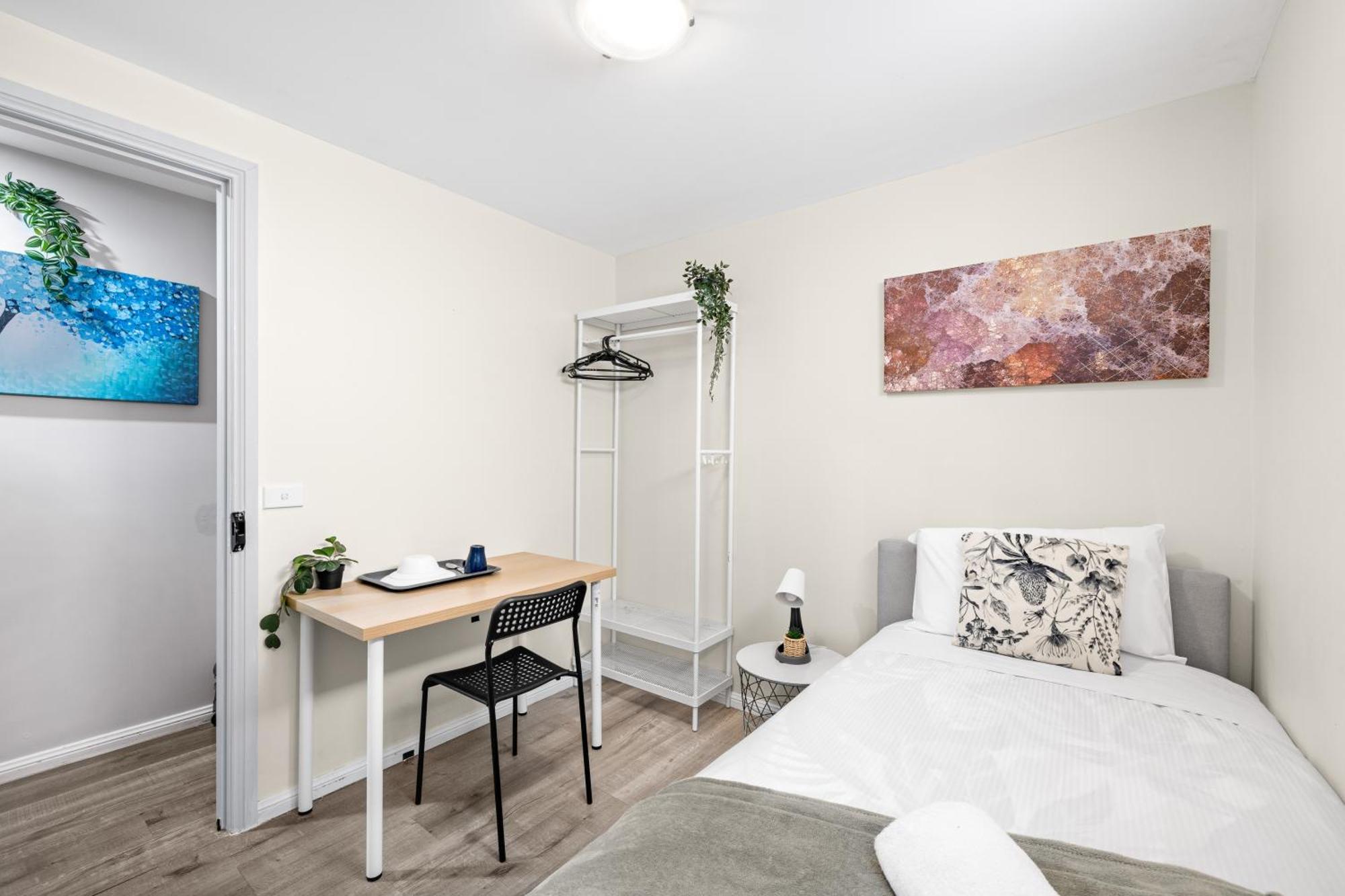 1 Private Single In Carramar 1 Guest house