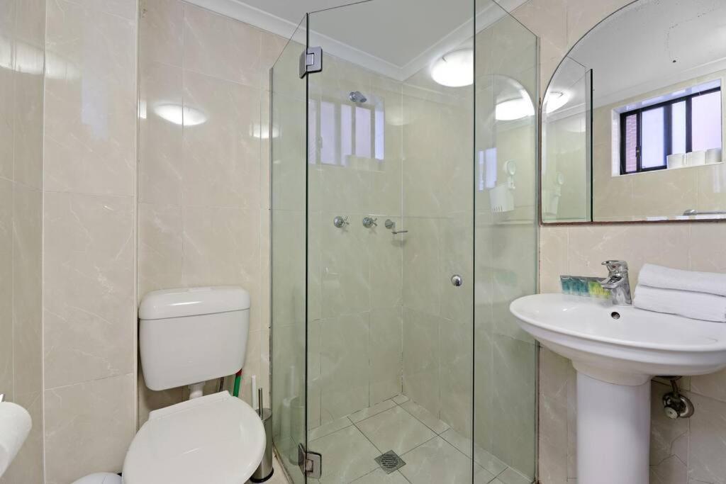 Cozy & Convenient Close To Usyd Apartment