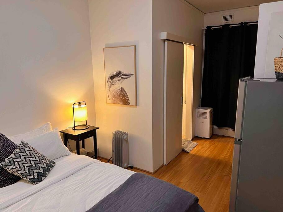 Cozy Quiet Just Off Taylors Square Sydney