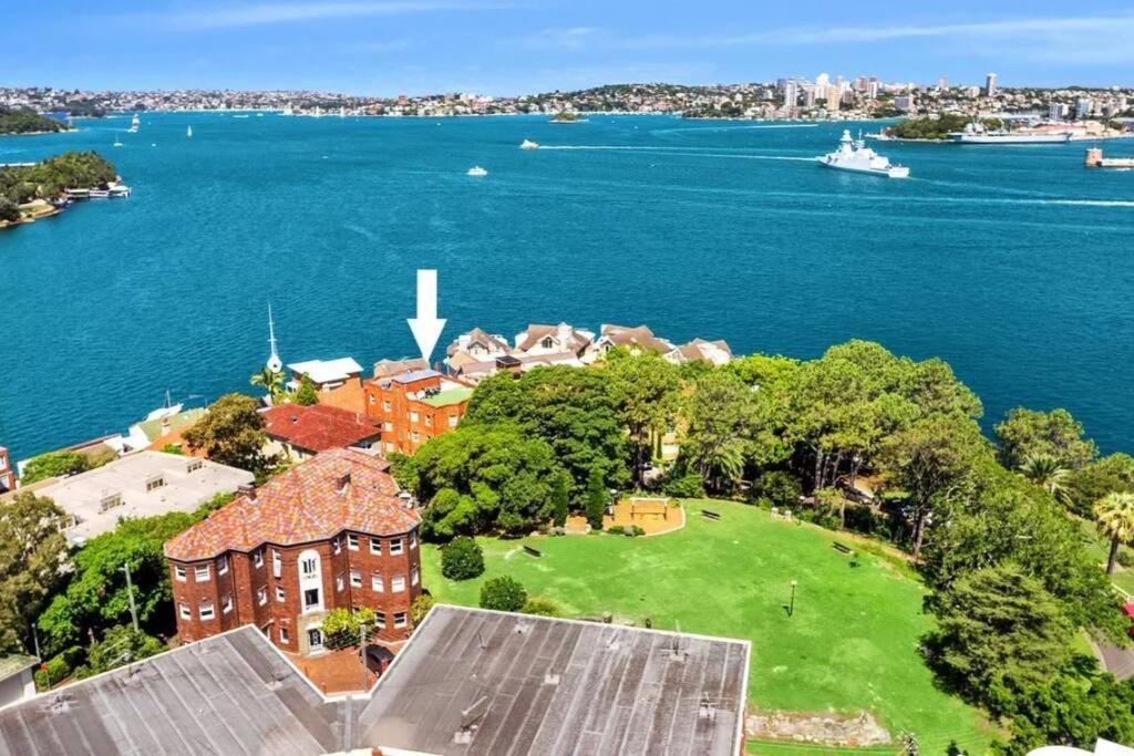 2 Bedroom Harbour Opera House Waterview *
