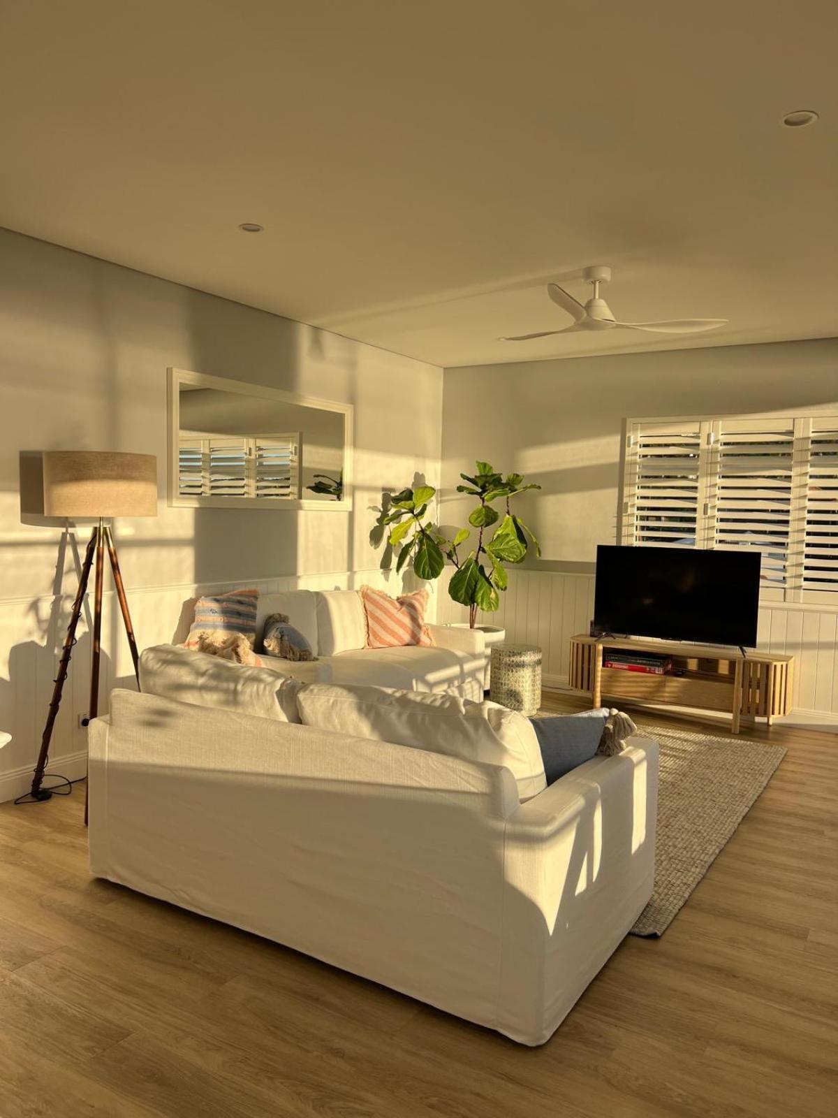 Balmoral Sands - Landing In Paradise Apartment