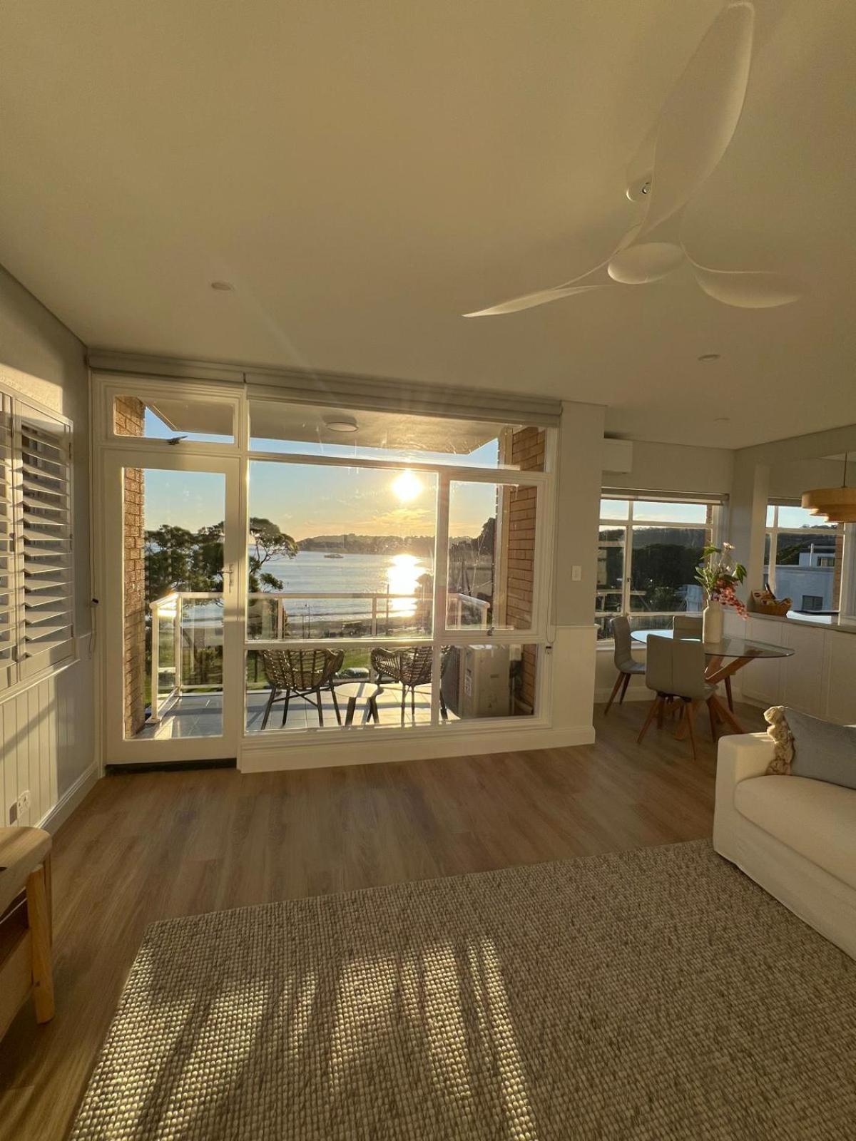 Balmoral Sands - Landing In Paradise Apartment *