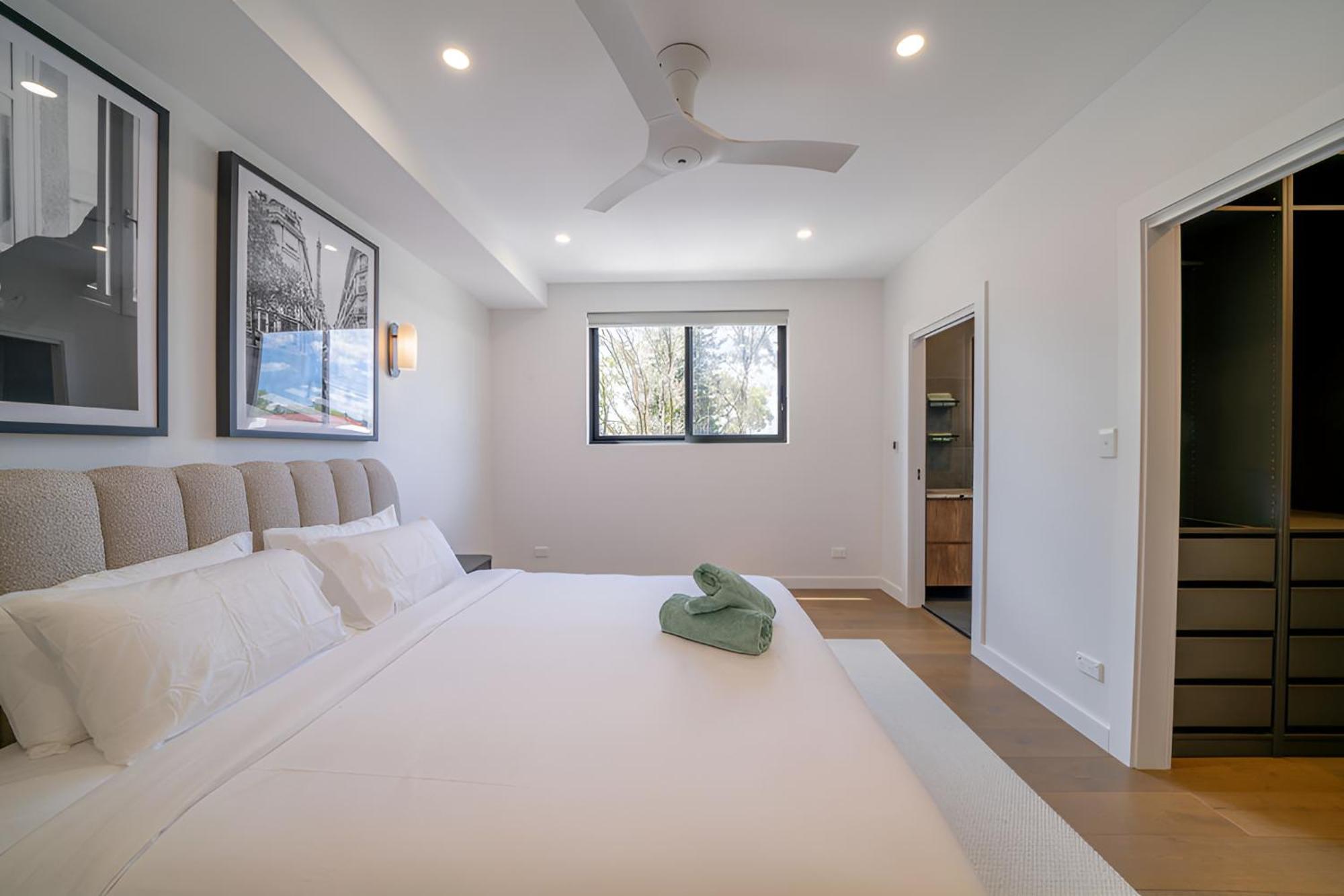 Elegant 3br -bondi Junction & Stunning Skyline Apartment