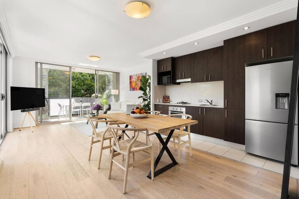 Beachside Bondi - Modern Lift, Aircon, Carpark Apartment Sydney