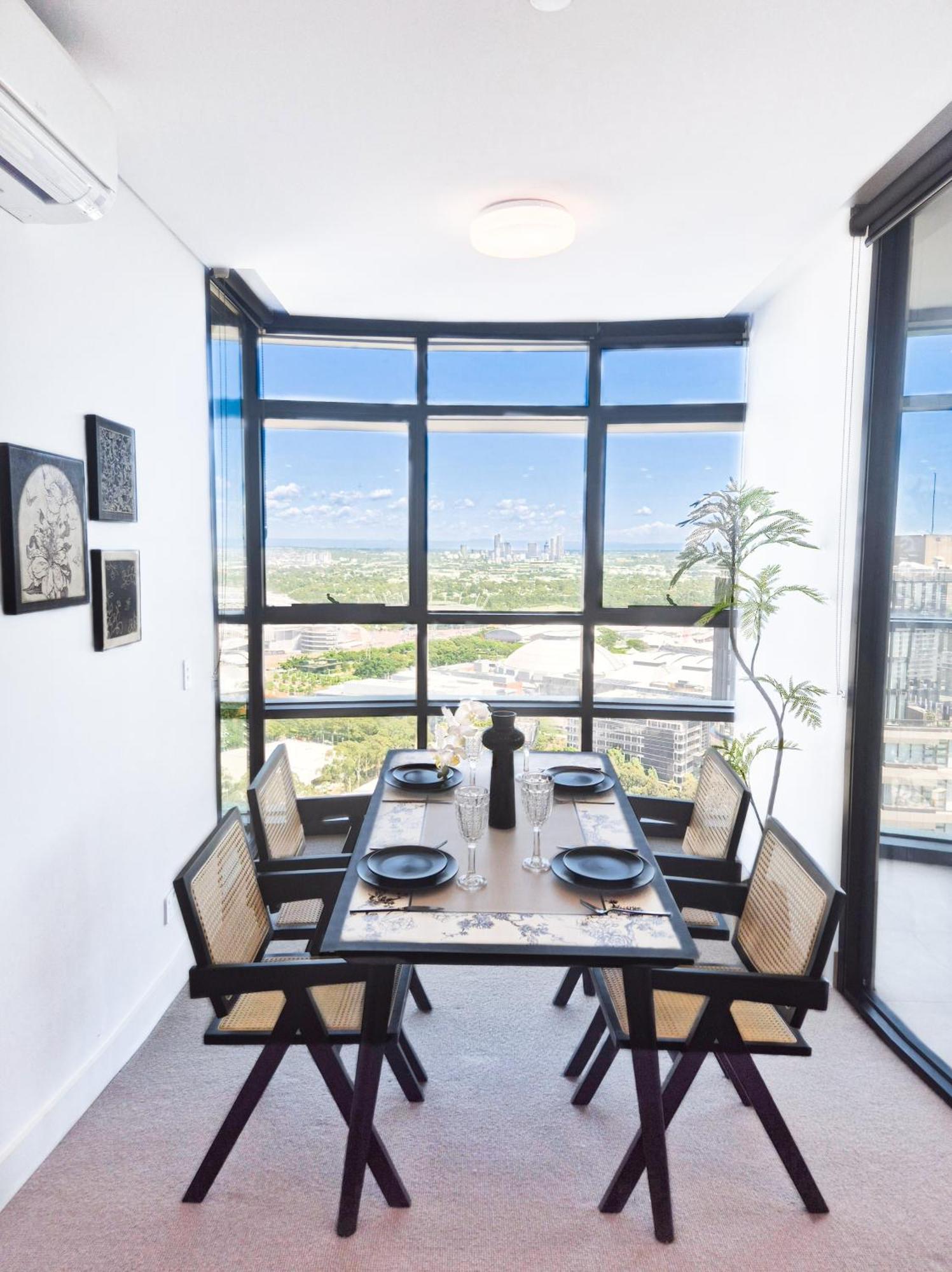 Horizon On The In Olympic Park Apartment