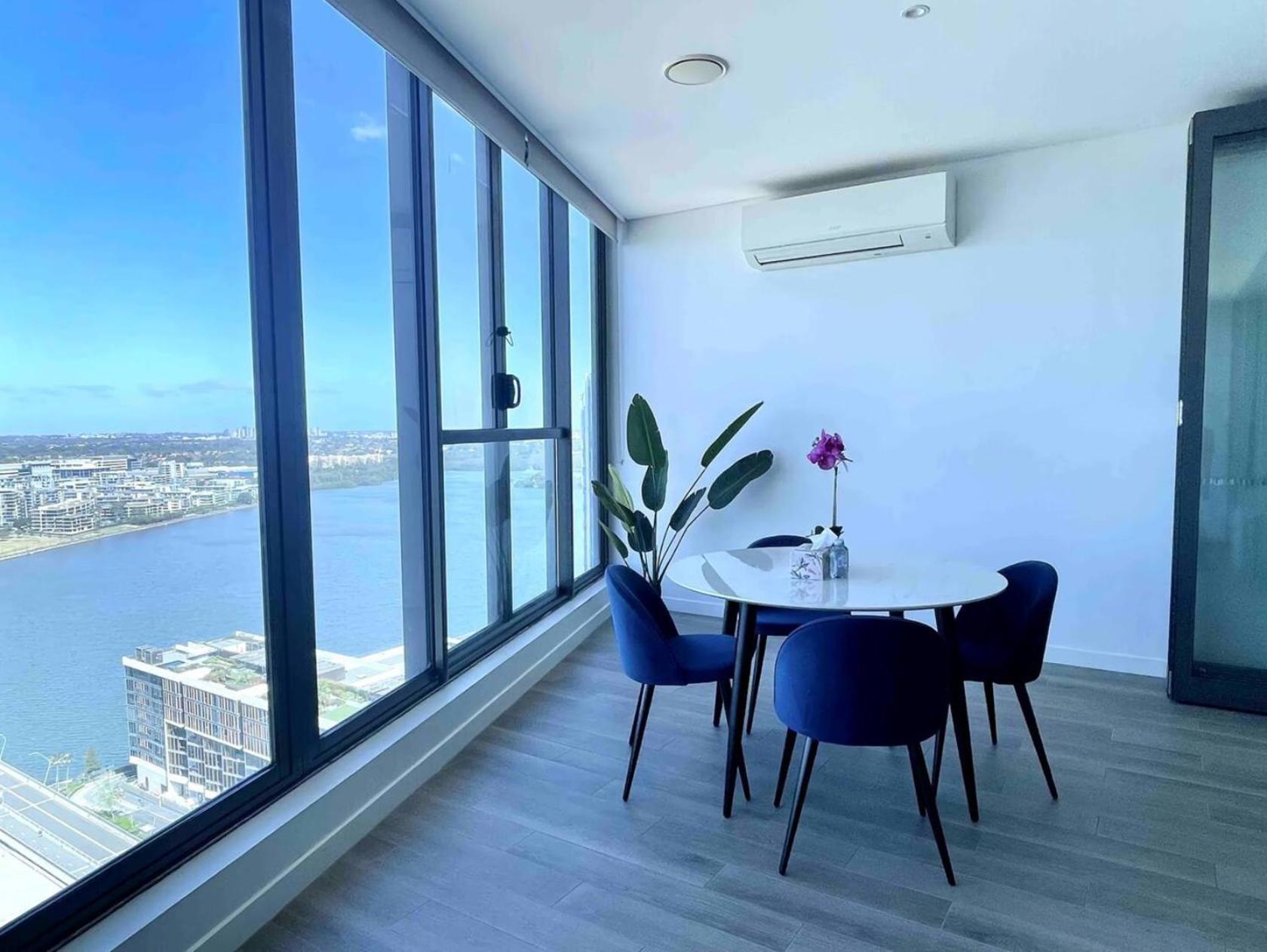 Luxious Startling Waterview Highrise Sydney