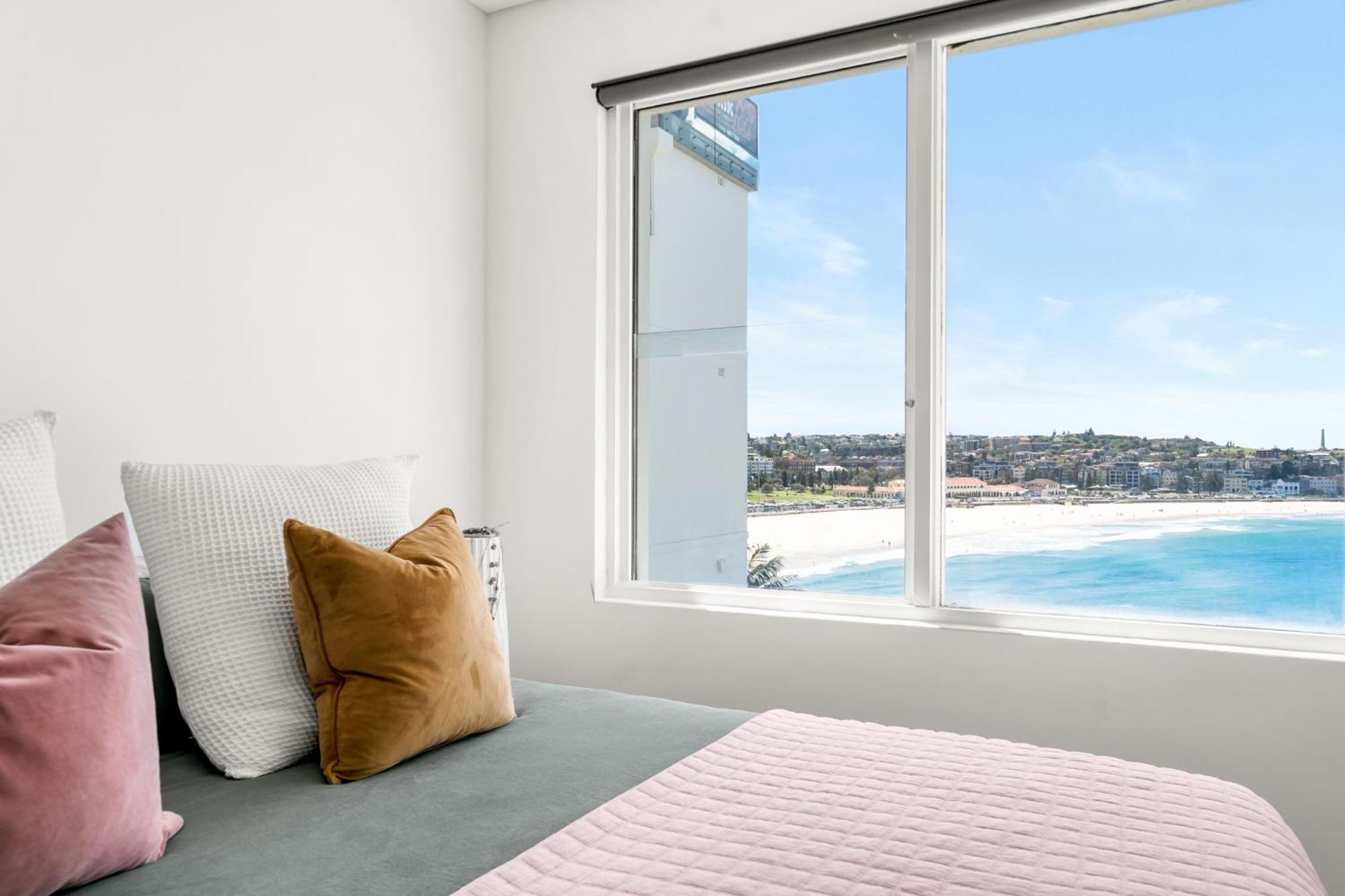 Breathtaking Bondi Apartment *
