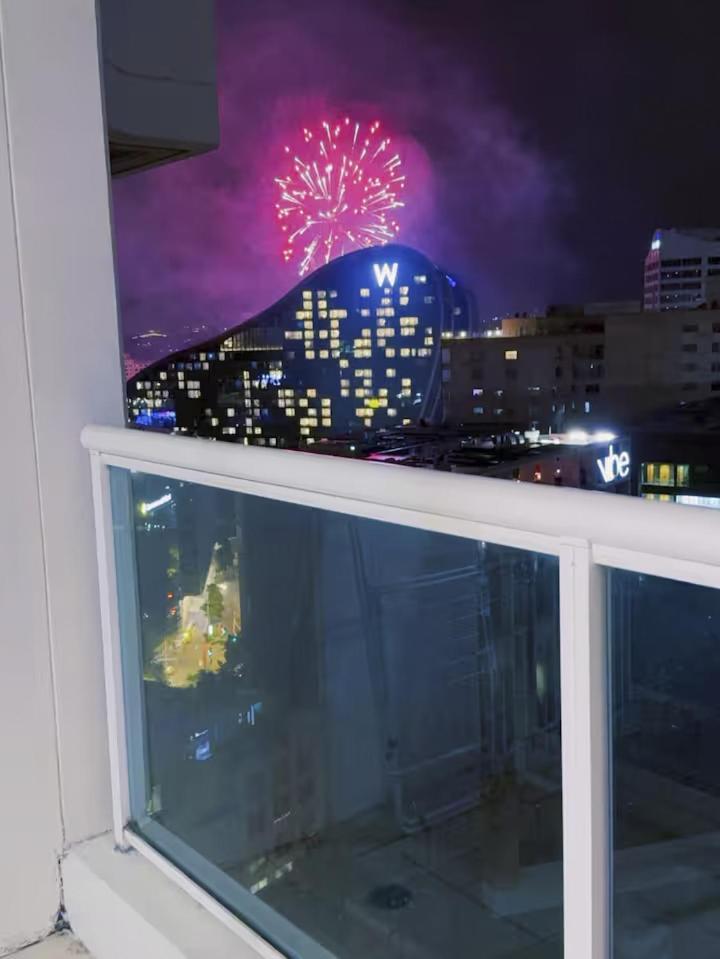 Darling Harbor Oasis Sydney