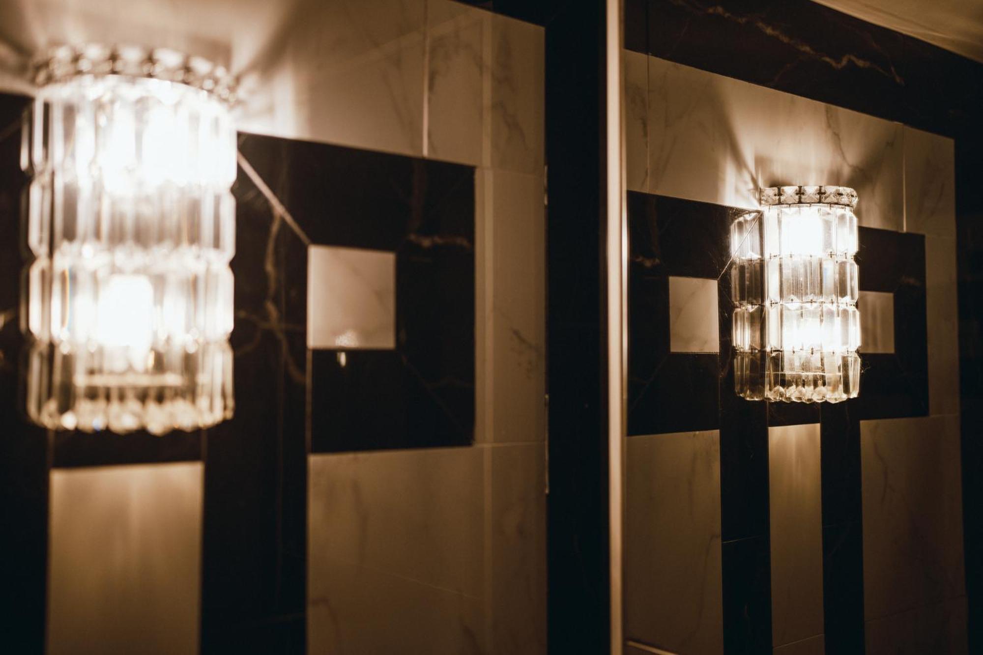 Stylish 2 Bedroom Free P At Darlinghutst Sydney