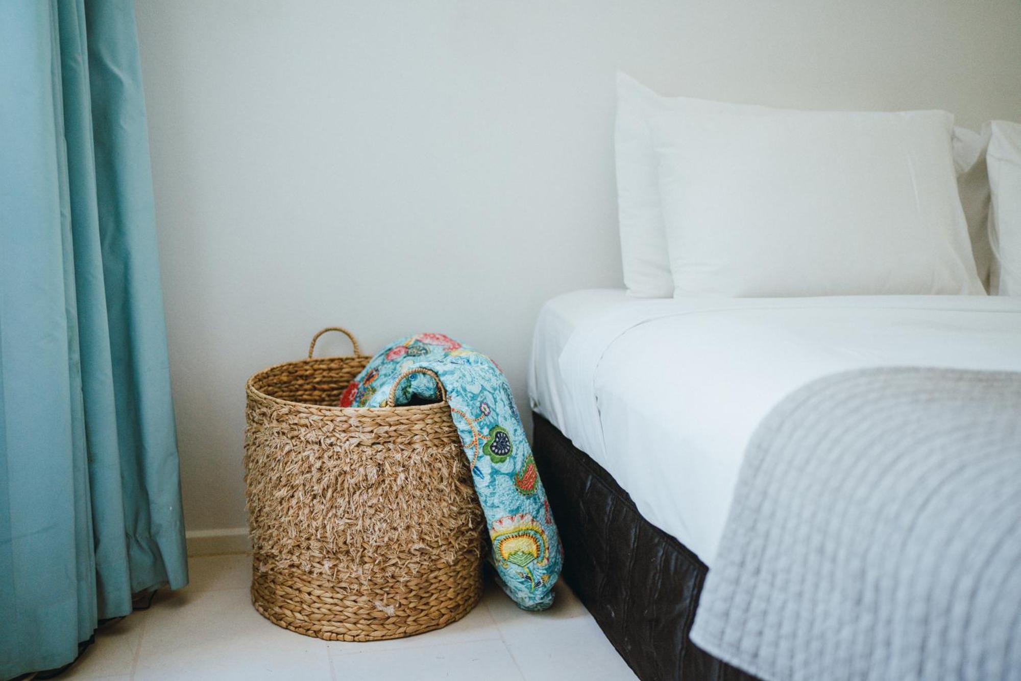 Stylish 2 Bedroom Free P At Darlinghutst Apartment