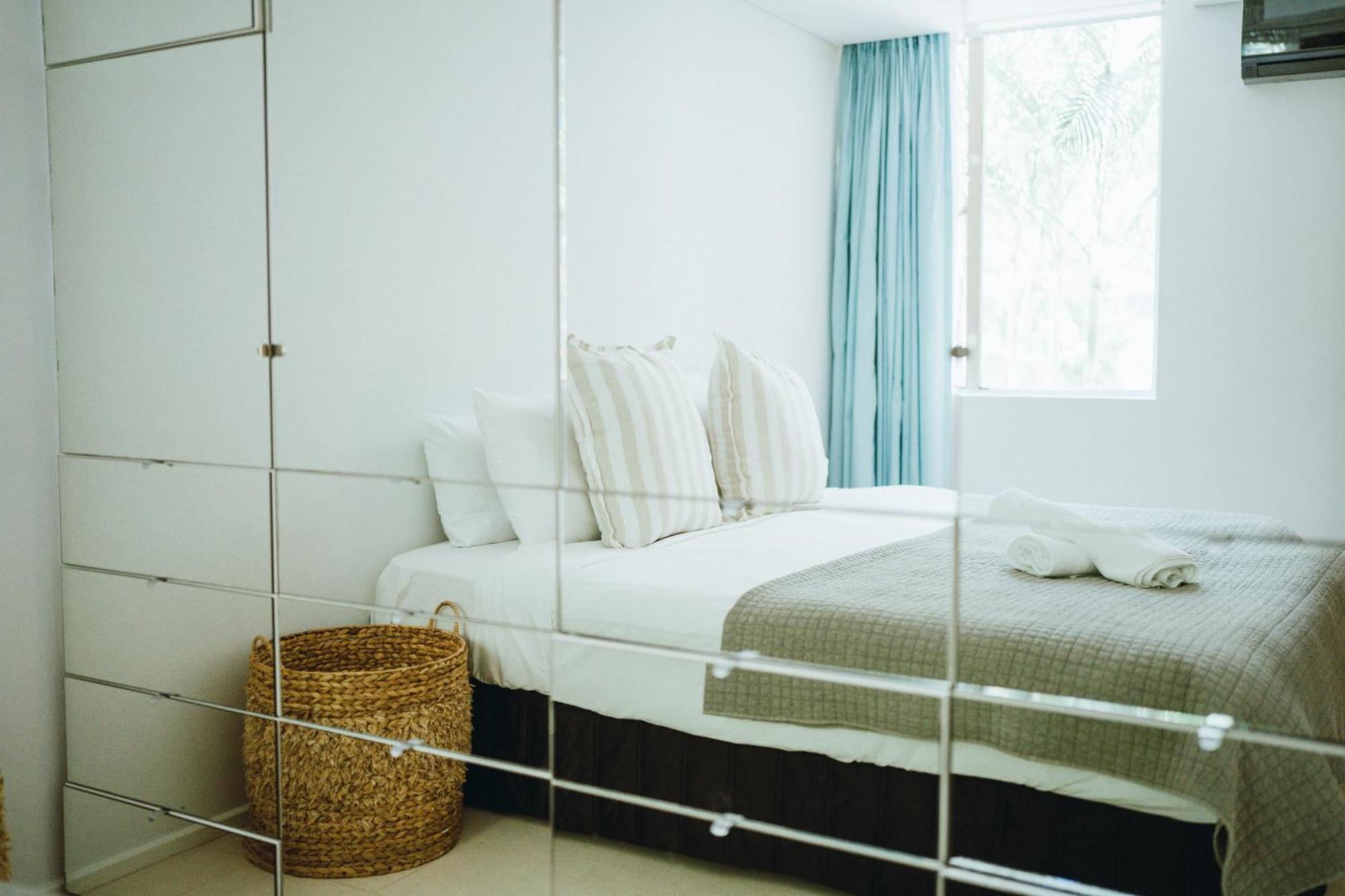 Apartment Stylish 2 Bedroom Free P At Darlinghutst *